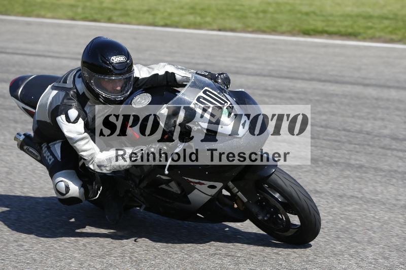 Archiv-2025/11 29.04.2025 PROMAX ADR/Gruppe gruen/100